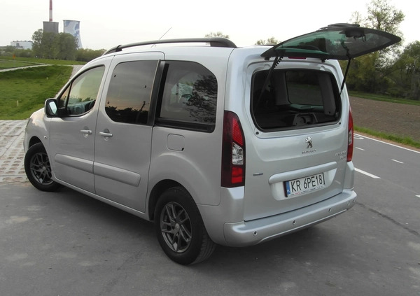 Peugeot Partner cena 48000 przebieg: 114000, rok produkcji 2016 z Kraków małe 667